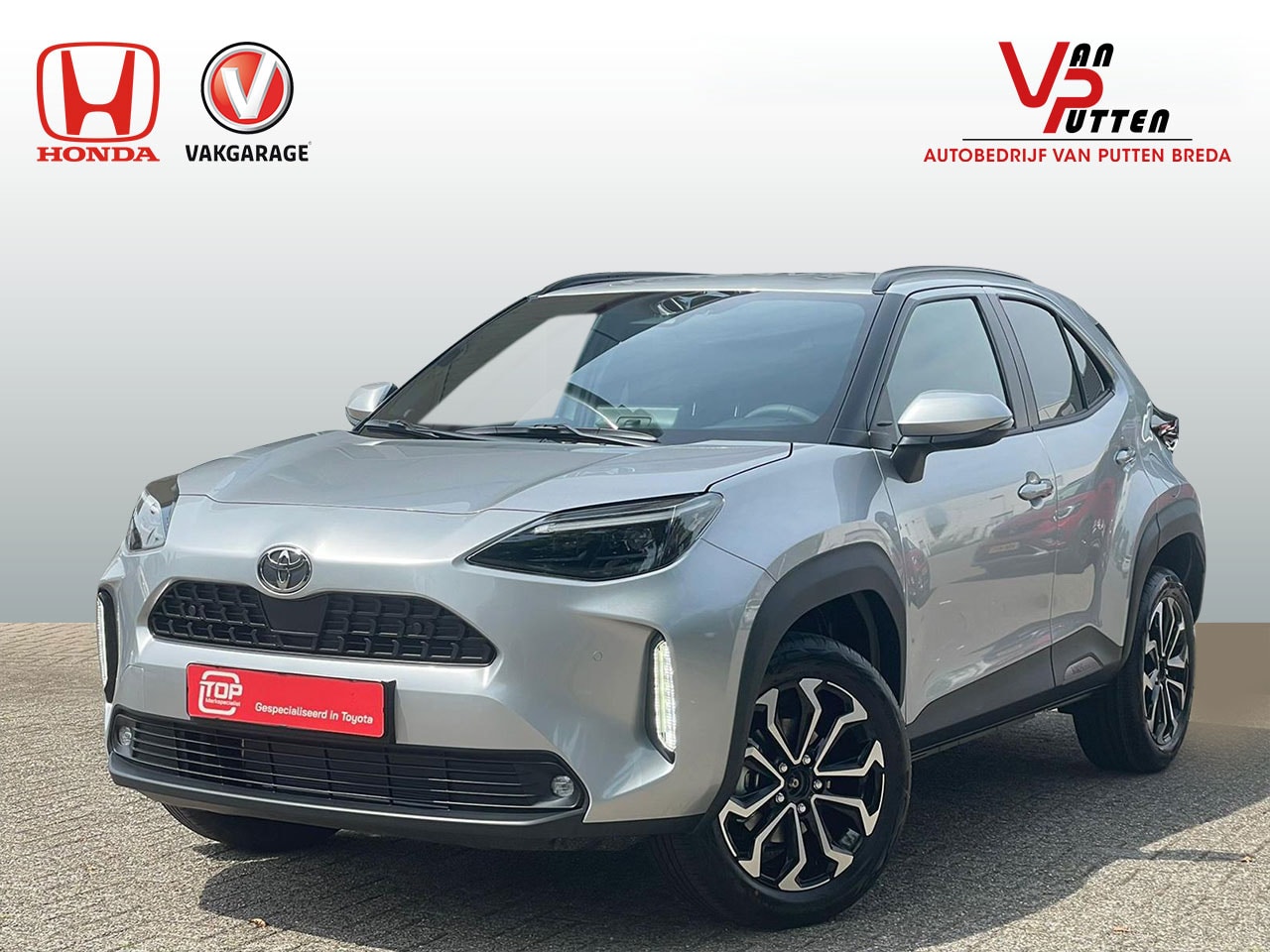 Toyota Yaris Cross - 1.5 Full Hybrid Team Player Automaat | Adaptieve cruisecontrol | Achteruitrijcamera | Stoe - AutoWereld.nl