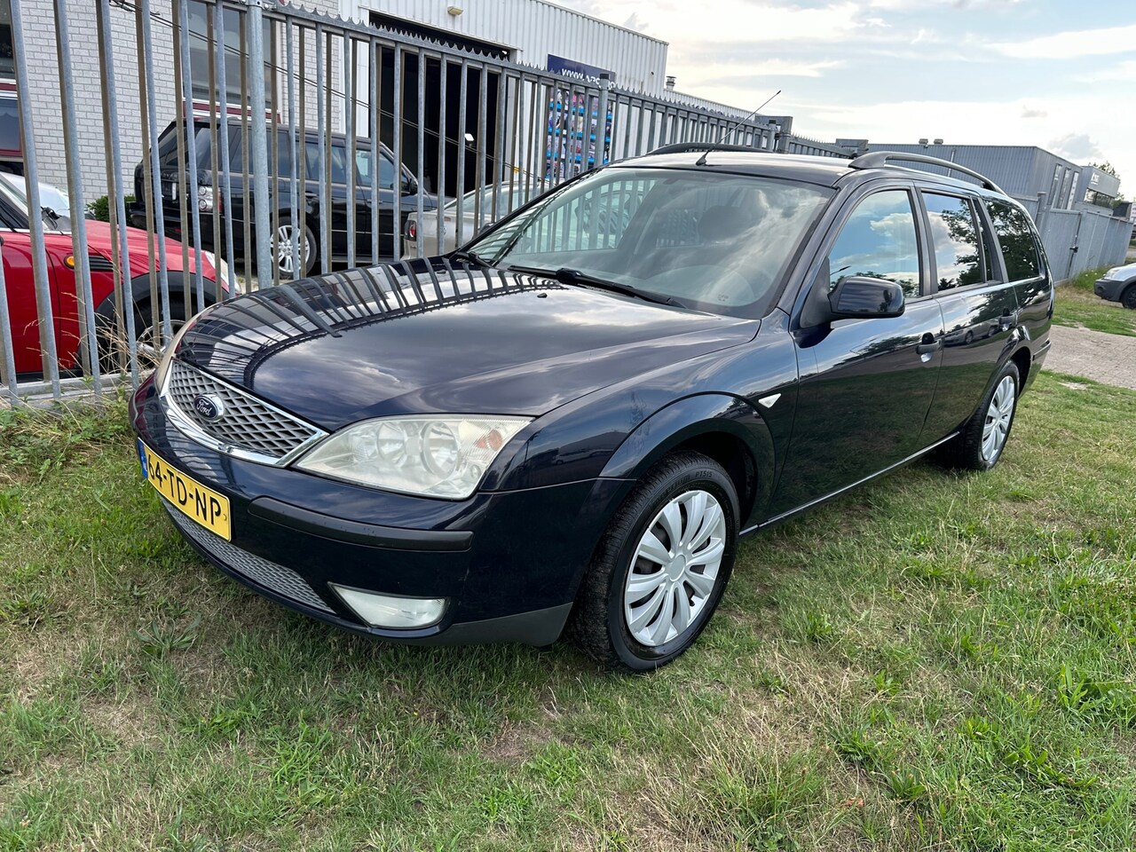 Ford Mondeo Wagon - 1.8-16V Champion 1.8-16V Champion - AutoWereld.nl