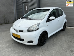 Toyota Aygo - 1.0-12V 5drs-airco-leer