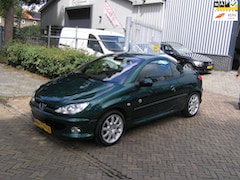 Peugeot 206 CC - 2.0-16V Roland Garros nap airco apk nieuwe apk