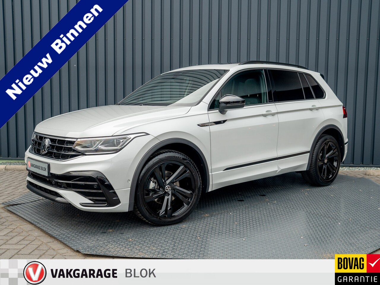 Volkswagen Tiguan - 1.5 TSI R-Line Business | Panodak | Headup | Camera | Prijs Rijklaar!! - AutoWereld.nl