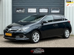 Toyota Auris - 1.8 Hybrid Dynamic AUTOMAAT / NAVI / CRUISE