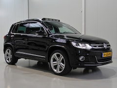 Volkswagen Tiguan - 1.4 TSI 150PK DSG R-Line | Pano dak | Trekhaak