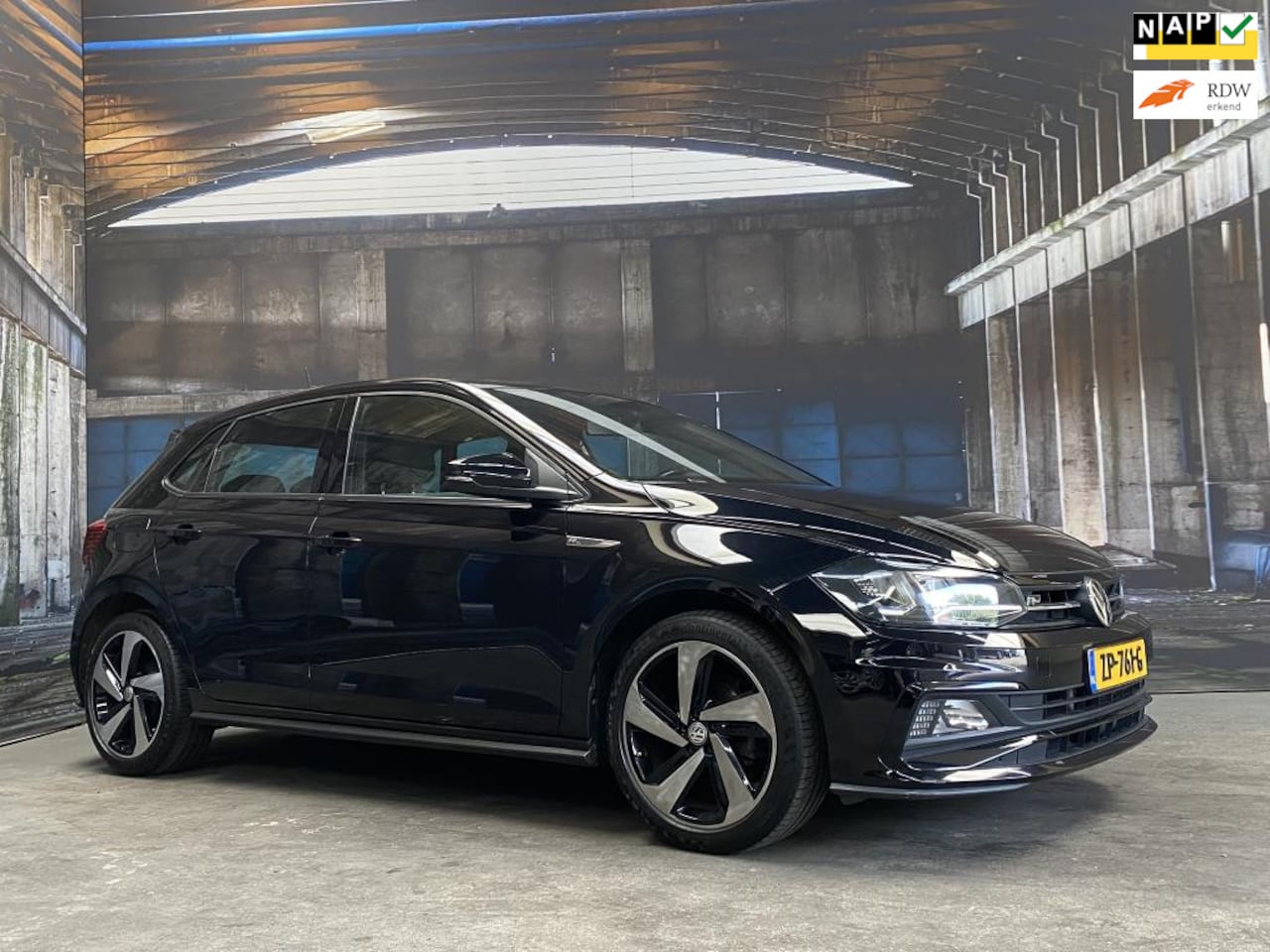 Volkswagen Polo - 1.0 TSI Highline R-line Carplay VOL! - AutoWereld.nl