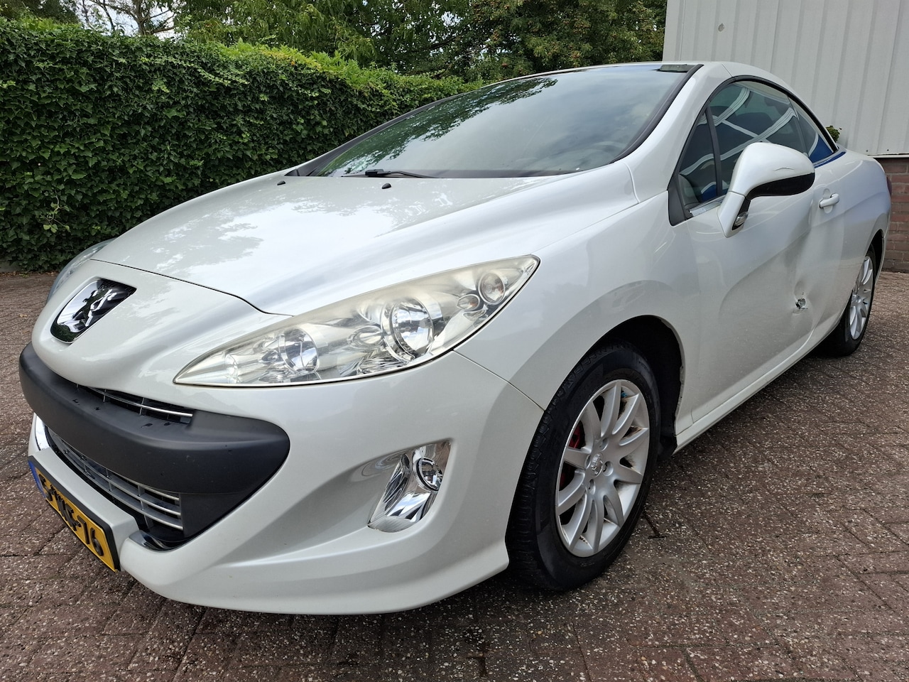Peugeot 308 CC - 1.6 VTi Sport AIRCO/CRUISE/PDC.A/TREKHAAK 120PK - AutoWereld.nl