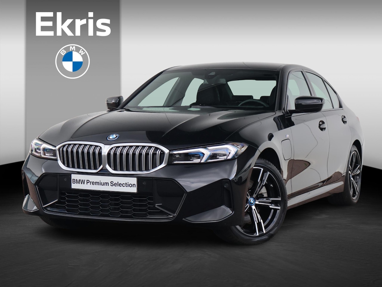 BMW 3-serie - 330e M-Sportpakket / Harman Kardon / Stoelverwarming / - AutoWereld.nl
