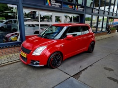 Suzuki Swift - 1.6 3D SPORT Uniek