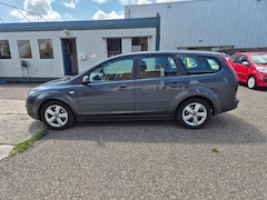 Ford Focus Wagon - 1.6-16V Futura , airco/ cruise control/trekhaak