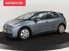 Volkswagen ID.3 - Life 58 kWh | Stoel & Stuurverwarming | Adaptive cruise | Carplay | Navigatie | PDC | Clim