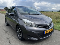 Toyota Yaris - 1.3 VVT-i Aspiration Airco/Panodak/Camera/Cruise