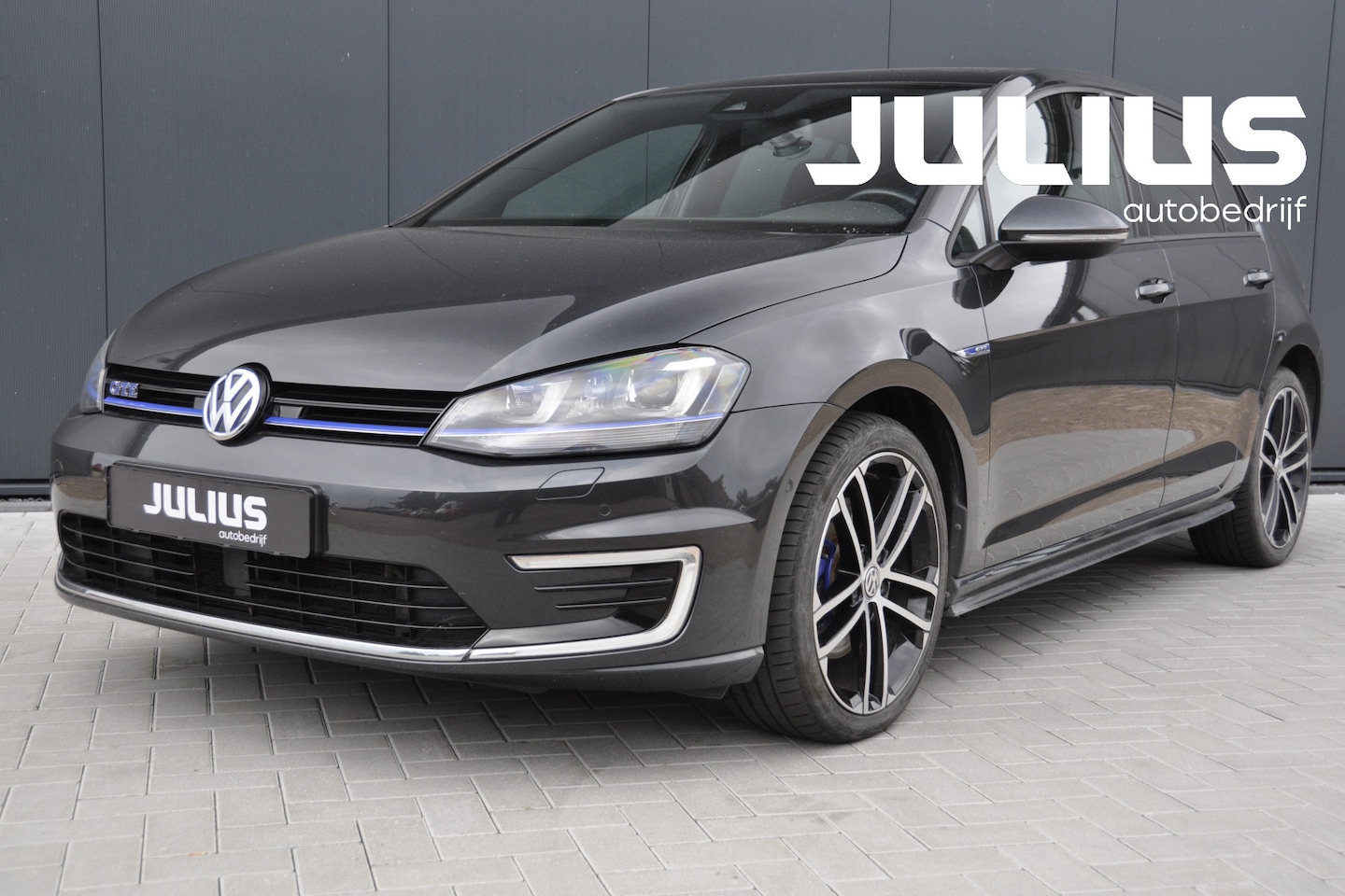 Volkswagen Golf - 1.4 TSI GTE 1.4 TSI GTE, Panno, Adaptive, Xenon, 18" - AutoWereld.nl