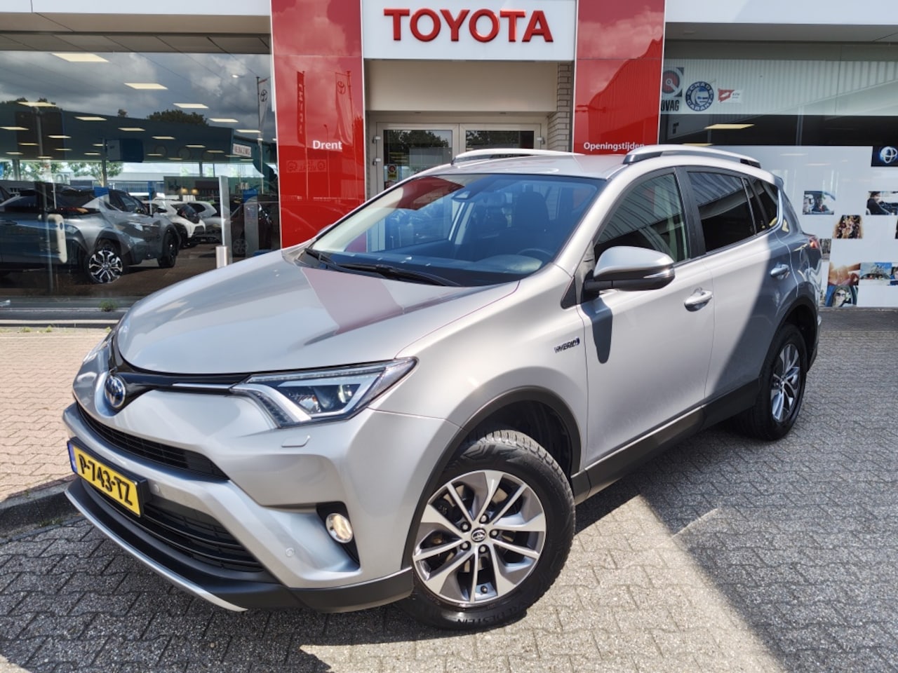 Toyota RAV4 - 2.5 Hybrid Energy + | Navi | Sensoren v/a | Stoelverwarming | - AutoWereld.nl