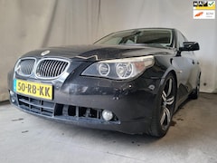 BMW 5-serie - 525i Executive - Rechter Zijschade - Roest - Display Defect
