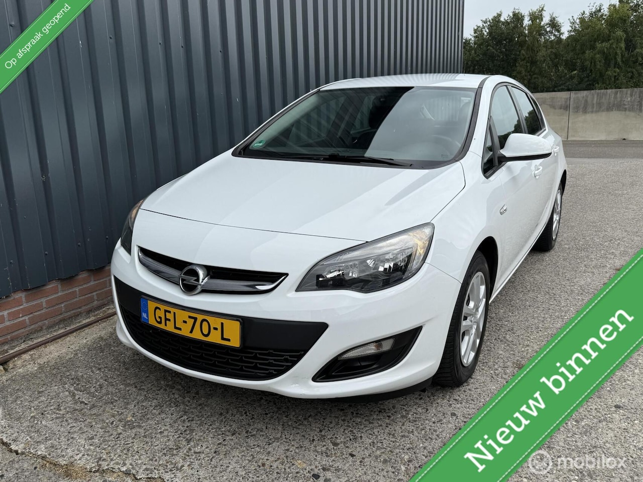 Opel Astra - 1.4 Cosmo CRUISE/5 DEURS/AIRCO/NIEUWE APK - AutoWereld.nl
