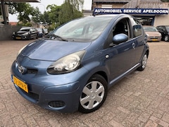 Toyota Aygo - 1.0-12V Comfort AUTOMAAT *NAP *5DRS*AIRCO*TREKHAAK*ELEKTR. RAMEN*NW. APK*STUURBEKR