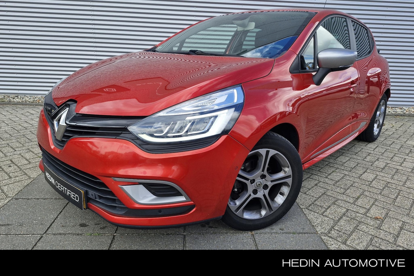 Renault Clio - TCe 90 GT-Line | Sportstoelen | R-Link navigatie | LED verlichting | Cruise Control - AutoWereld.nl