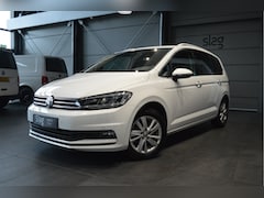 Volkswagen Touran - 1.5 TSI Highline navi clima cruise led pdc 150 pk