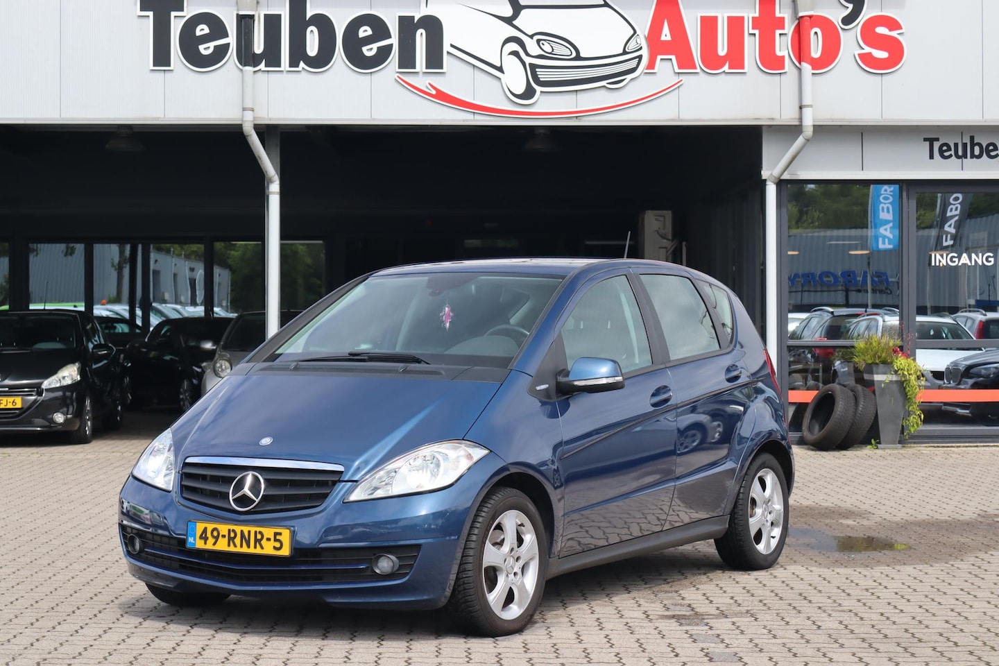 Mercedes-Benz A-klasse - 160 BlueEFFICIENCY Business Class Airco, Trekhaak, Cruise control, Lichtmetalen wielen - AutoWereld.nl