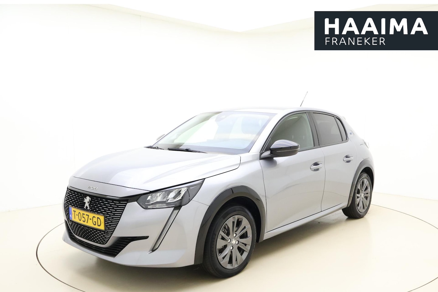 Peugeot e-208 - EV Allure Pack 50 kWh 136pk | Climate Control | Cruise Control | Navigatie via Apple Carpl - AutoWereld.nl