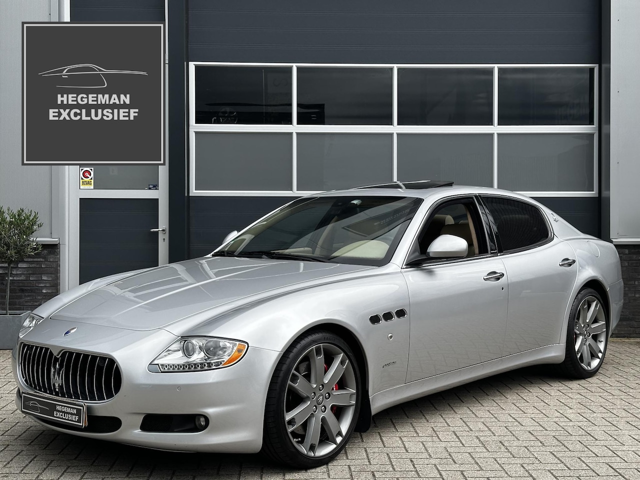 Maserati Quattroporte - 4.7 S ZF | Schuif-kanteldak | Elektr. Stoelen + Mem | Stoelverwarming | ECC | BOSE | Parke - AutoWereld.nl