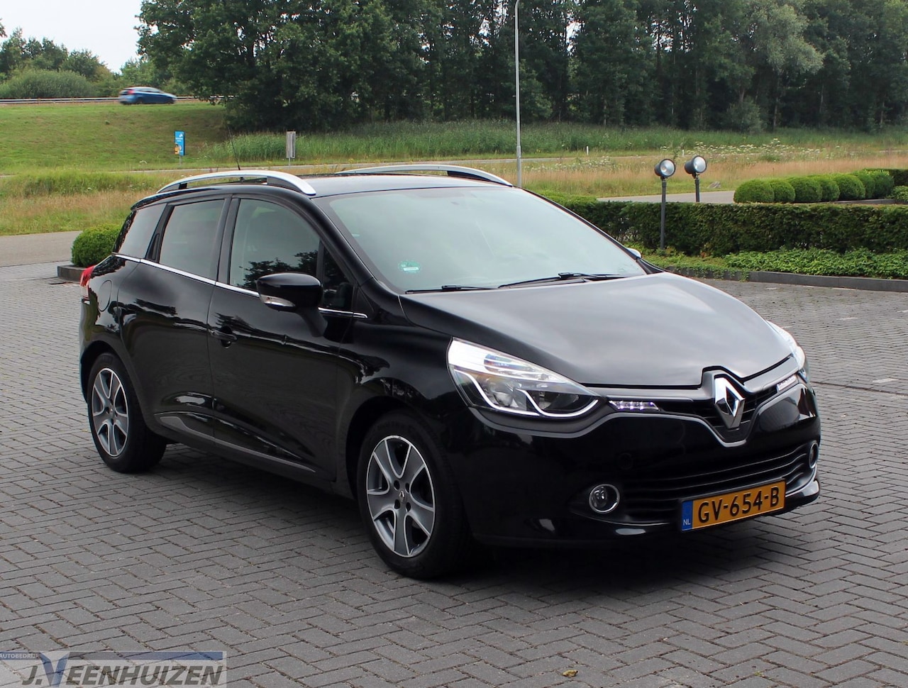 Renault Clio Estate - 1.5 dCi ECO Night&Day Bj '15 - AutoWereld.nl