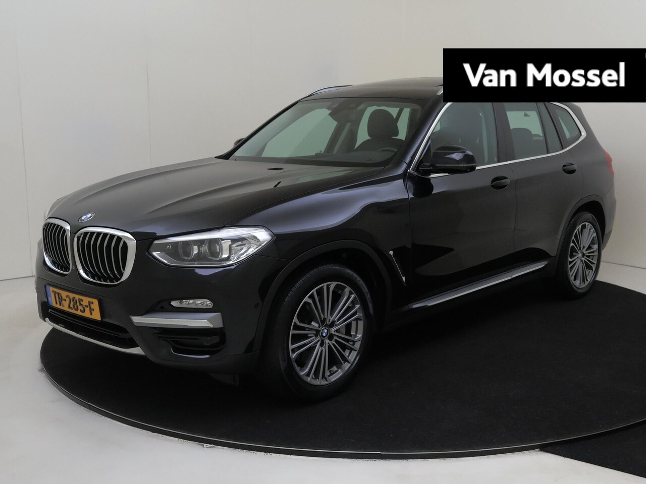 BMW X3 - xDrive30i High Executive |  Panoramadak | Vol leder | LM velgen | Parkeersensoren | Naviga - AutoWereld.nl