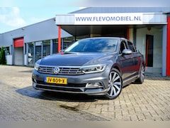 Volkswagen Passat - 1.6 TDI Connected Series Plus Aut. Navi|Leder-Alcant|Cam|LMV|Virt. Display