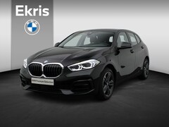 BMW 1-serie - 5-deurs 116i Sportline | Sportstoelen | PDC Voor + Achter | LED-koplampen | Navigatiesyste