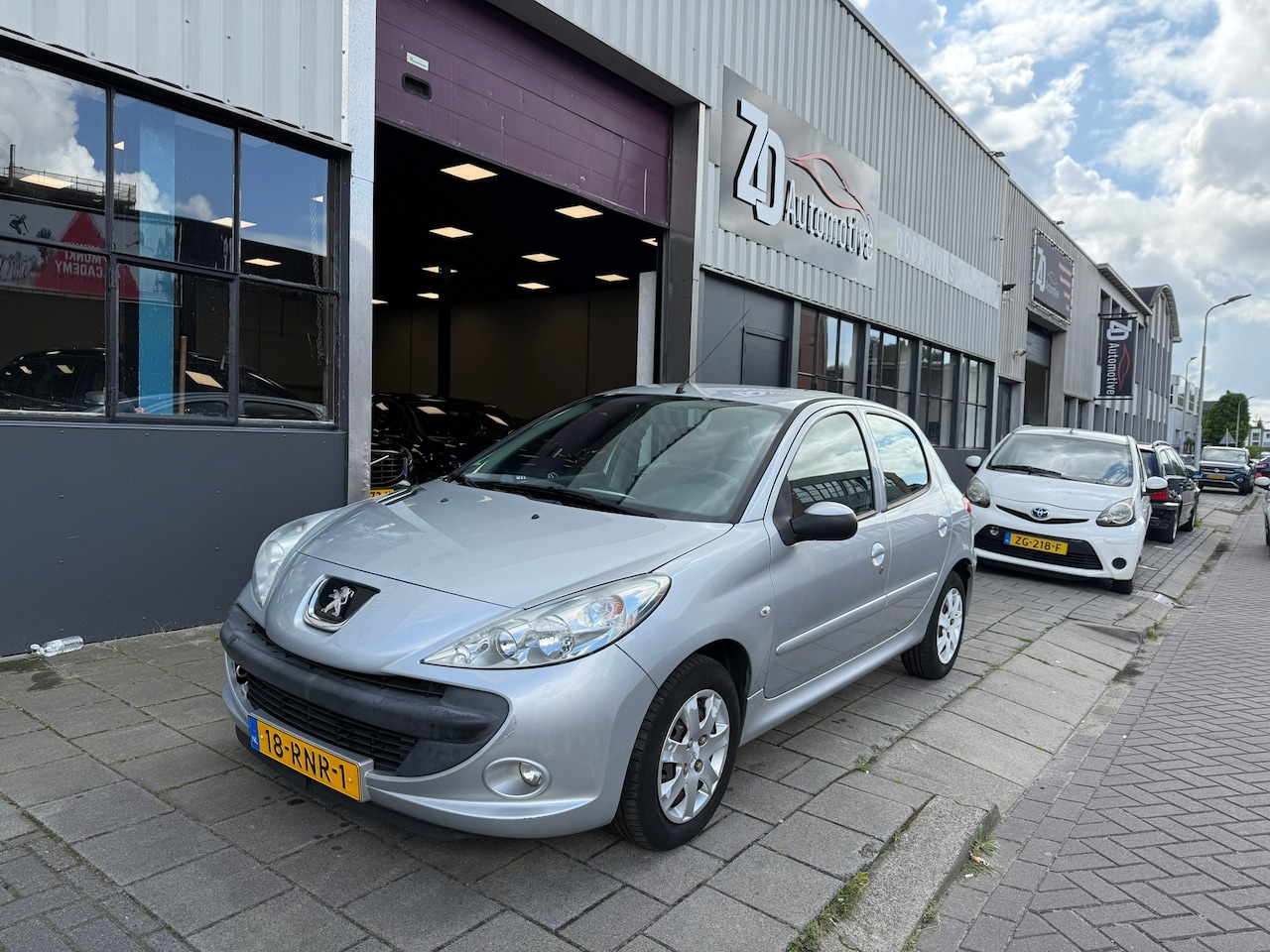 Peugeot 206 - 1.4 Millesim 200 - AutoWereld.nl