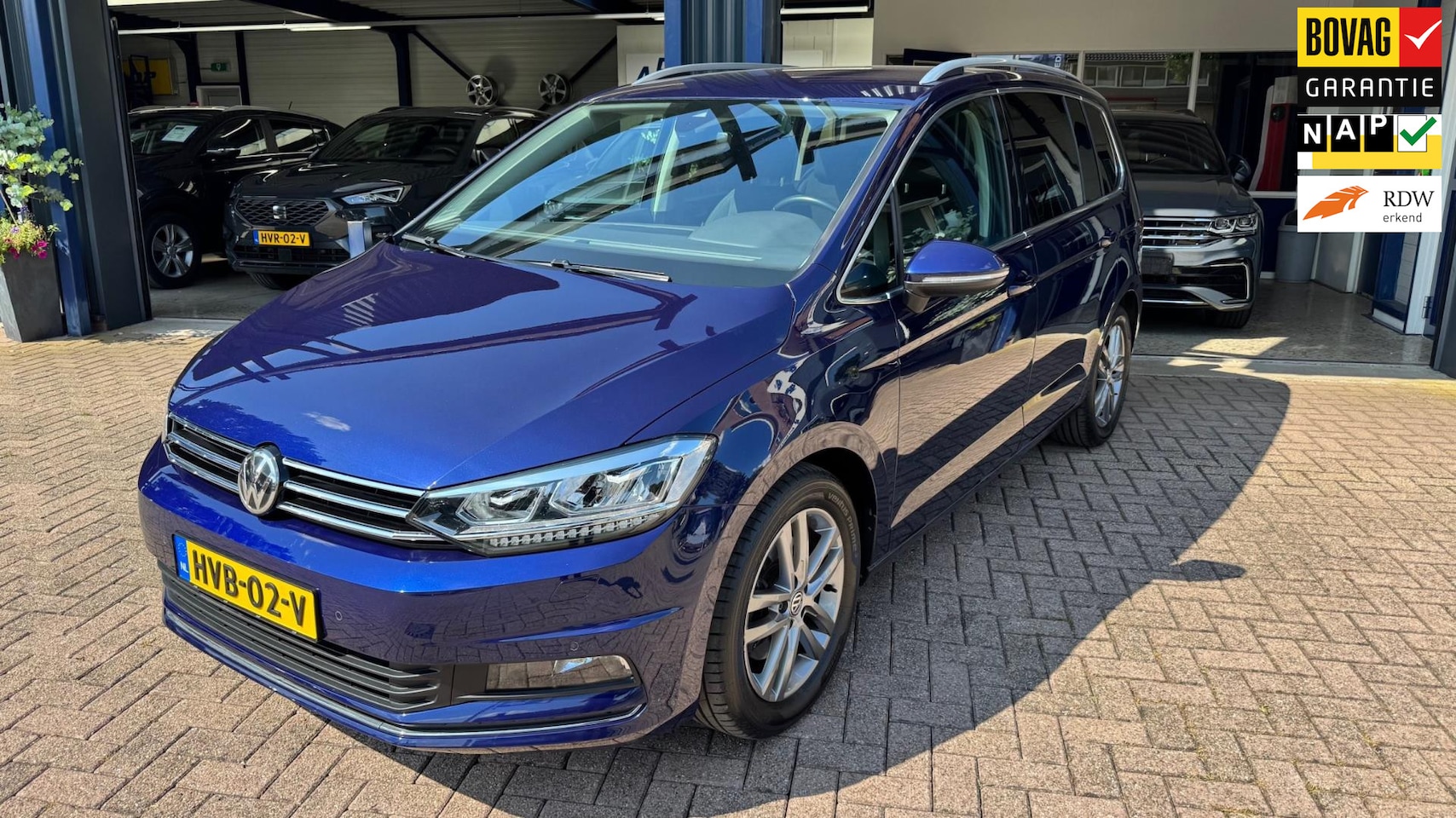 Volkswagen Touran - 1.5 TSI Highline Business R 1.5 TSI Highline Business R - AutoWereld.nl