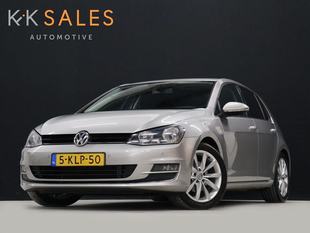 Volkswagen Golf - 1.4 TSI ACT Highline 6-BAK [MASSAGE STOEL, STOELVERWARMING, PARKEERSENSOR, BLUETOOTH, NAVI - AutoWereld.nl