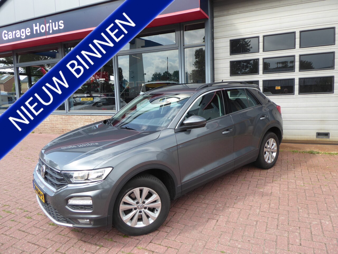 Volkswagen T-Roc - 1.0 TSI Style 2018 TREKH, NAVI, CARPLAY, AIRCO, ACC, PDC, DAB+, - AutoWereld.nl