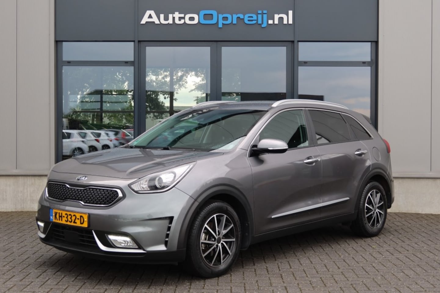 Kia Niro - 1.6 GDI Hybrid AUTOMAAT ExecutiveLine Clima, NAVI, Camera, Leder bekleding - AutoWereld.nl