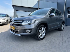 Volkswagen Tiguan - 2.0 TSi Sport en Style 4Motion Navi 179 PK Trekhaak
