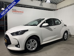 Toyota Yaris - 1.5 Hybrid 116pk Comfort 5 Drs 85kw Carplay / A.Camera / ECC / Winter Pack / DAB / Cruise