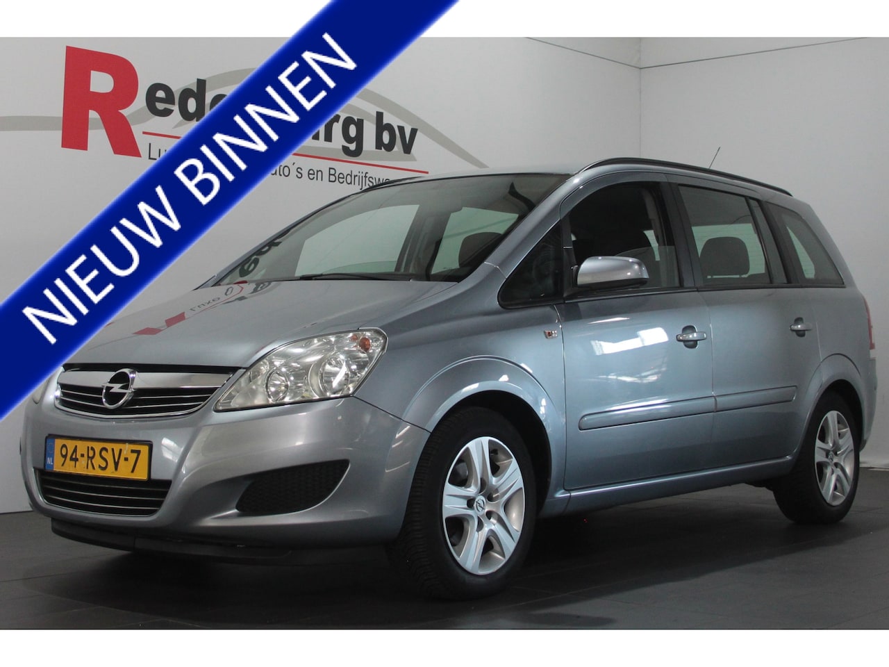 Opel Zafira - 1.6 Essentia - 7 pers. - Radio cd / Cruise / Stuurbed. - AutoWereld.nl