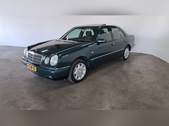 Mercedes-Benz E-klasse - 320 Elegant Automaat