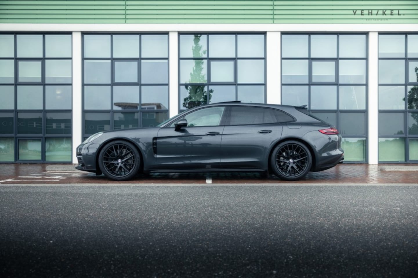 Porsche Panamera Sport Turismo - 2.9 4 E-HYBRID - Pano - Bose - Comf. stoelen - Matrix Led. - AutoWereld.nl