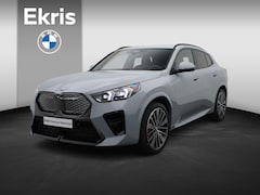 BMW iX2 - eDrive20 M Sportpakket Pro | M port Edition | Premium Pack | Stuurwielrand Verwarmd | Driv