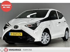 Toyota Aygo - 1.0 VVT-i x/ Facelift/ 5-Drs/ Airco/ C.V. Afstand/ Elek. Ramen/ Isofix/ Bluetooth/ AUX & U