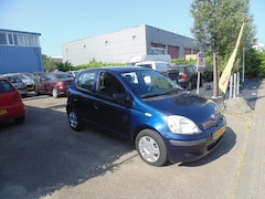 Toyota Yaris - 1.0 VVT-i Idols MMT MET
