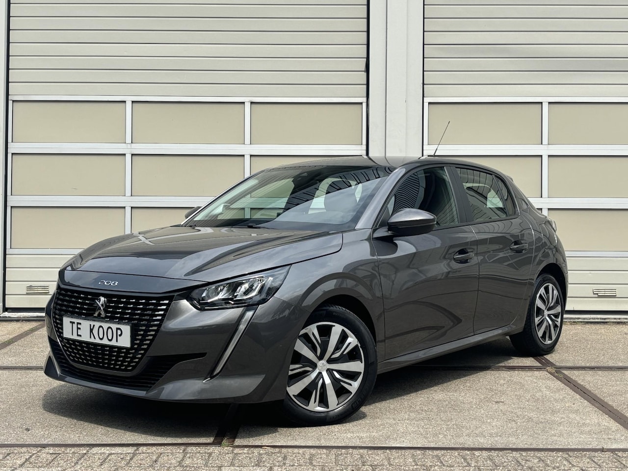 Peugeot 208 - 1.2 PureTech Active CarPlay | PDC | Riem vervangen! - AutoWereld.nl