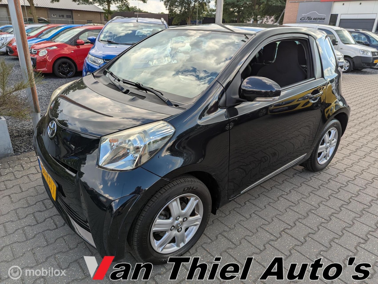 Toyota iQ - 1.0 VVTi Black Edition airco - AutoWereld.nl