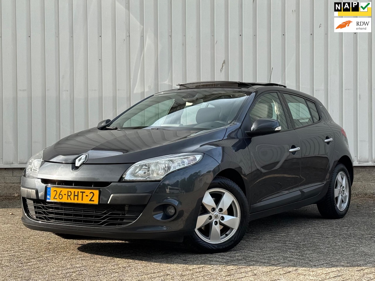 Renault Mégane - 1.6 Dynamique D-RiemVervangen,2e Eigenaar,Trekhaak,Navi,Pano,Cruise,Climate,N.A.P!Apk tot - AutoWereld.nl