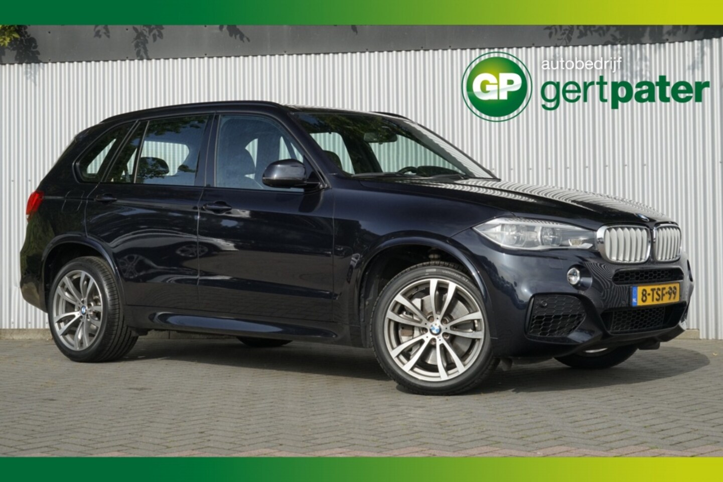 BMW X5 - xDrive50i M-Sport NL-Auto/Dealeronderhouden/2e Eigenaar - AutoWereld.nl