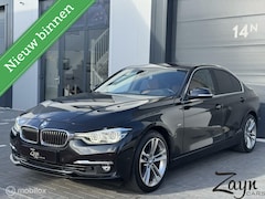 BMW 3-serie - 320i Luxury Line | Keyless | HUD | 18'' | Memory