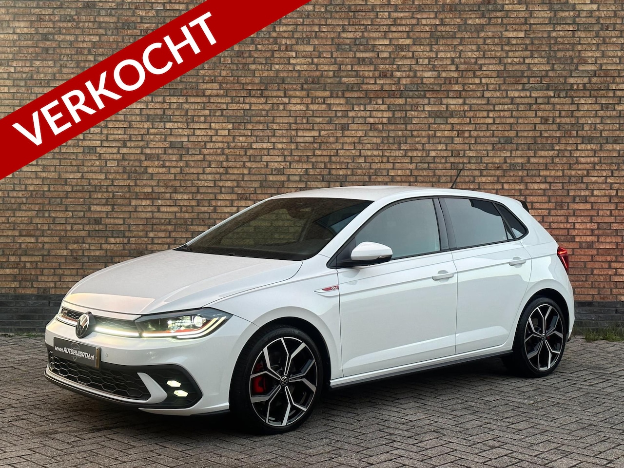 Volkswagen Polo - 2.0 TSI GTI DSG Virtual Acc Lane Stoelvw Climatr - AutoWereld.nl
