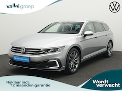 Volkswagen Passat Variant - 1.4 TSI 218 pk DSG GTE Business | Trekhaak | Navigatie Discover Pro | Rondomzicht camera |