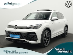 Volkswagen Tiguan - 1.5 eHybrid 272 pk DSG R-Line Edition | Panoramadak | Trekhaak | Adaptief onderstel | Acht