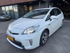 Toyota Prius - 1.8 Plug-in Dynamic XENON CAMERA TREKHAAK LEDER HUD